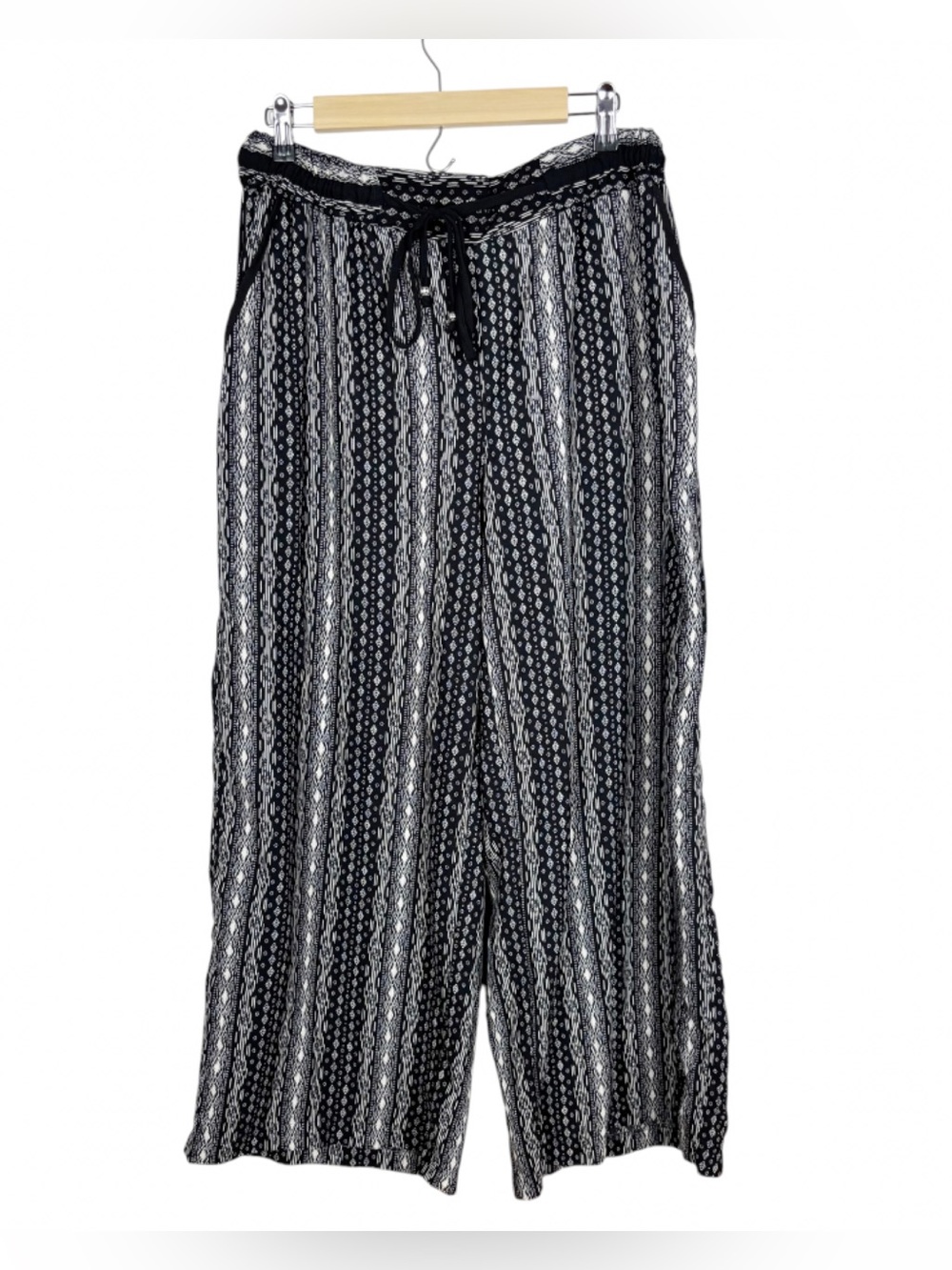 Maurices Pants Size XL Wide Leg Black White Geometric Print Boho